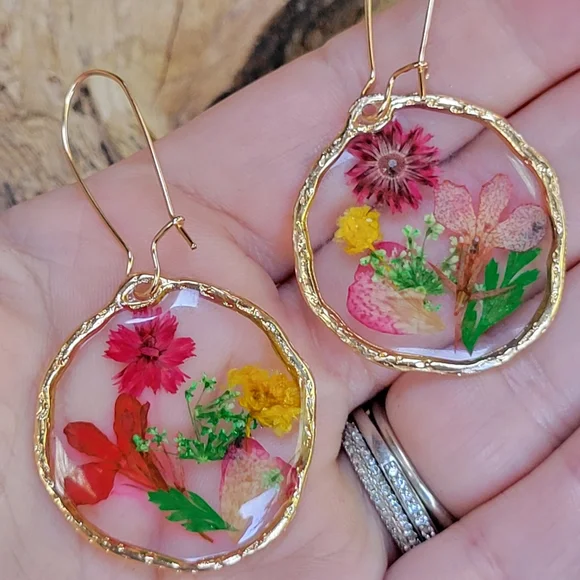 Gold Foil Edged Pressed Botanical Disc Dangle Earrings, red and pink - Picture 5 of 5